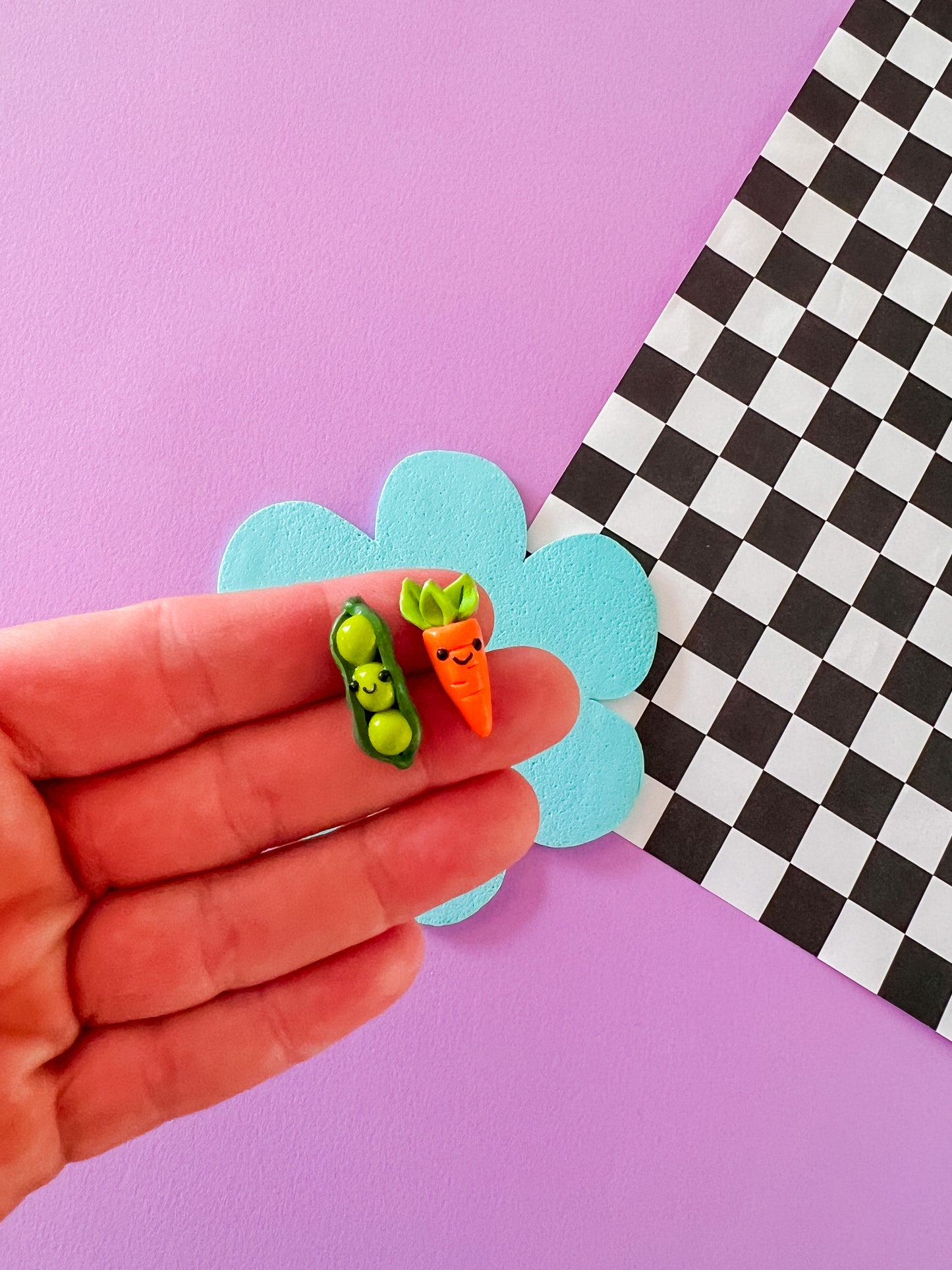 Lil Snap - Peas & Carrots Studs