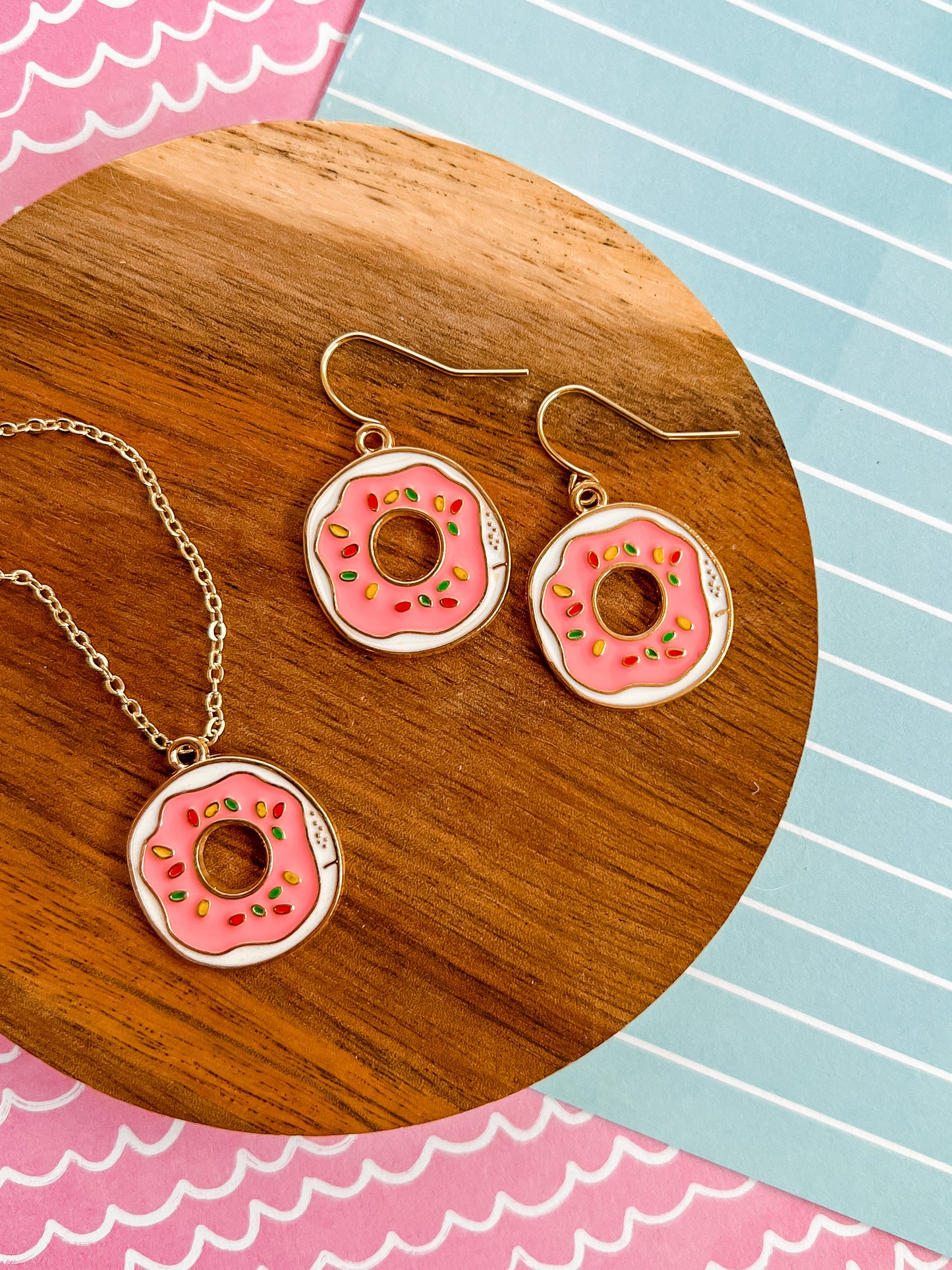 Duncan Donut Necklace and Earrings